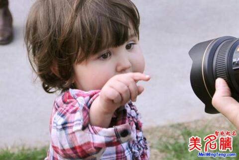 狗年戴姓寶寶該如何起名最好聽(tīng)